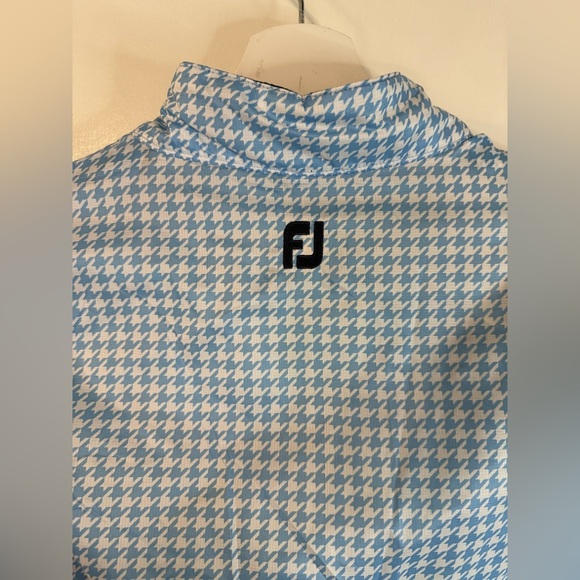 NWT FJ Footjoy Women’s Navy Blue Insulated Reversible Vest - Size Large - Picture 4 of 12